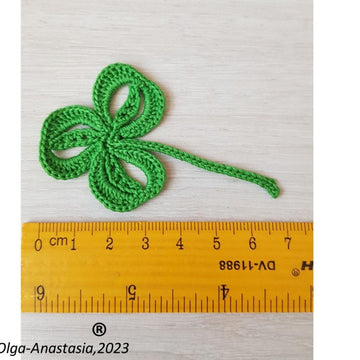 Crocheted shamrock 4