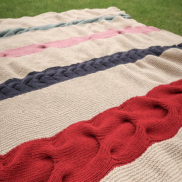 Quartet Cable Blanket
