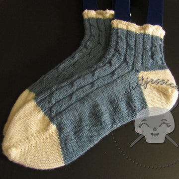 Cable Runner Socks