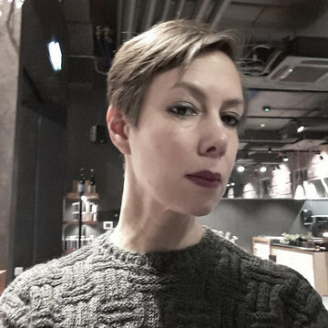 Brick sweater