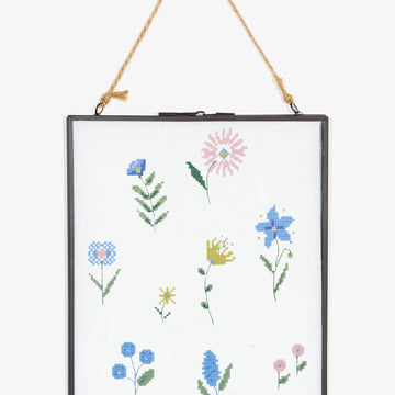 Folk Ditsy Flower  pattern in DMC - PAT0228 -  Downloadable PDF