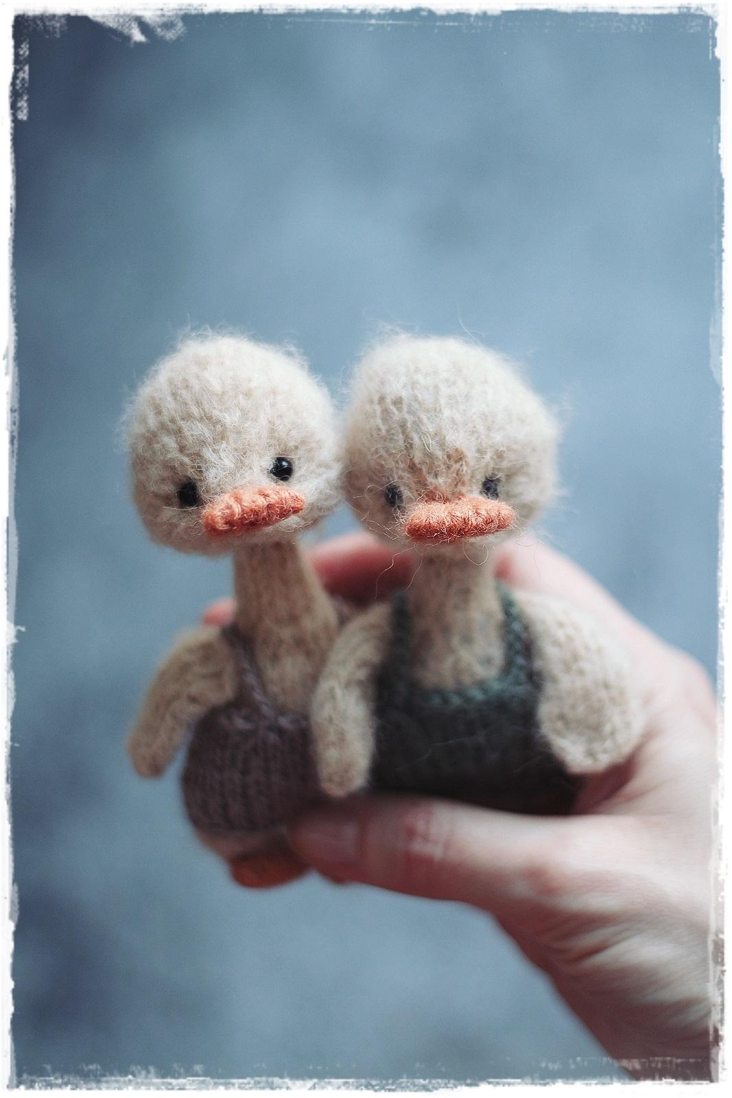 GOOSE Knitting Pattern PDF, Flat Knitted gooseling, Tiny knit tutorial