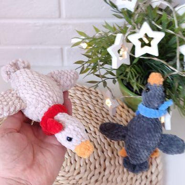 Crochet PATTERN Goose keychain, Duck Amigurumi, Crochet goose pattern, crochet duck, Mini Goose Animal
