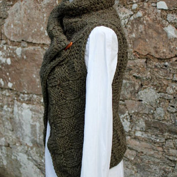 Loden wrap / sleeveless jacket