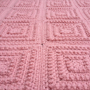 Cannes Matelassé Afghan