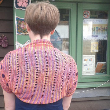 Cuff's Shrug in Lace with Dorset buttons