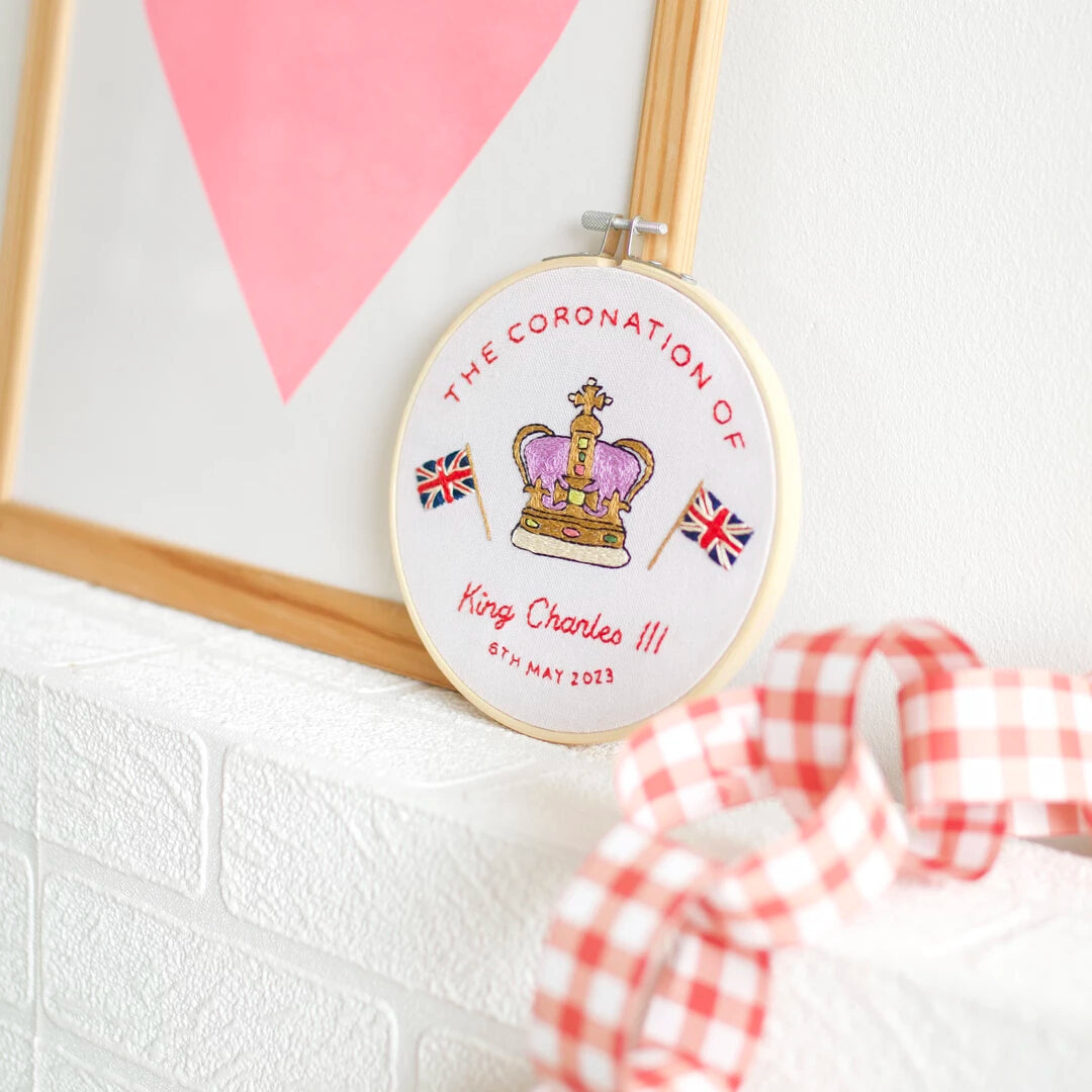 Cotton Clara Coronation 2023 Embroidery Hoop Kit Cross Stitch Kit - 6 Inch