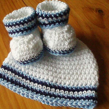 Baby Blue Booties and Hat