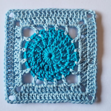 Granny square with round