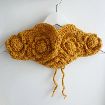 Field of Roses Scarflette