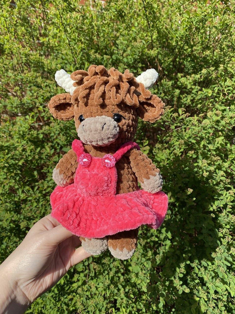 Highland cow with pinafore