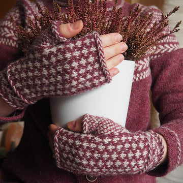 Heather’s Charm Mitts