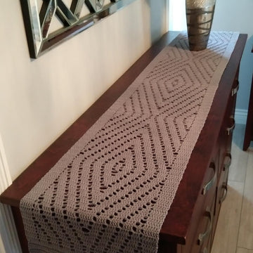 Dundarave Table Runner