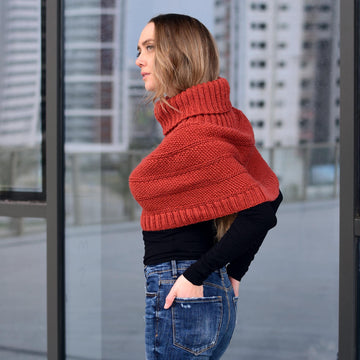 Uma knit cape