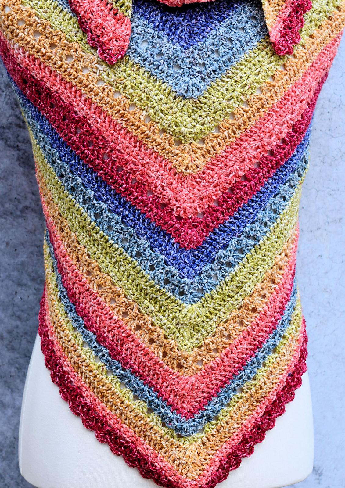 Lyla Easy Triangle Shawl