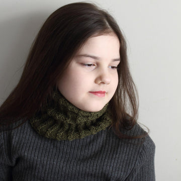 Wren Neck Warmer for DK