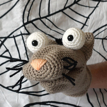 Crochet Pattern for the Hand Puppet Cat Molly!