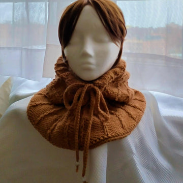 Calda Hooded Cowl