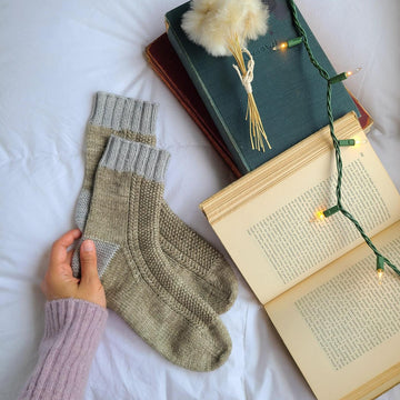 Skipping Stones Socks