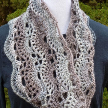 Hermosa: a crochet cowl