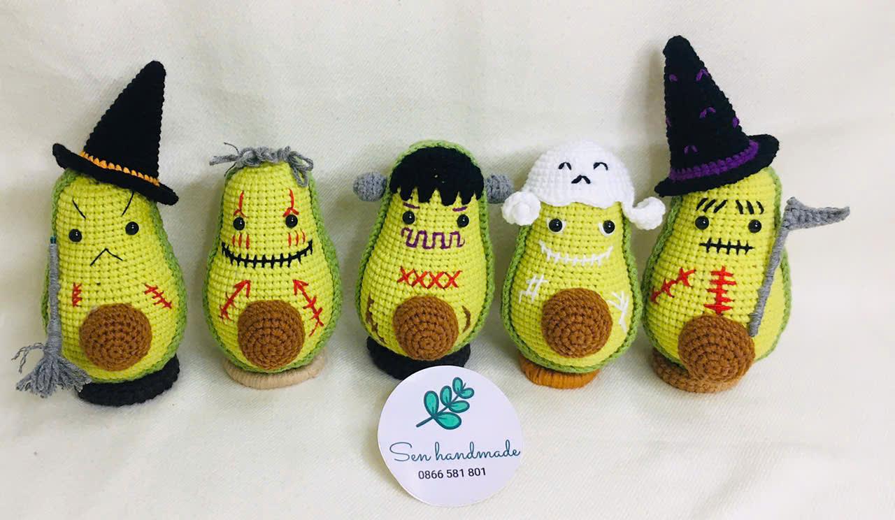 Withcy Avo- Crochet pattern- PDF file- English