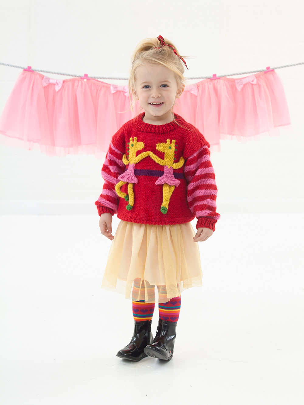 Ballerina Pullover in Lion Brand Vanna's Choice - L32272