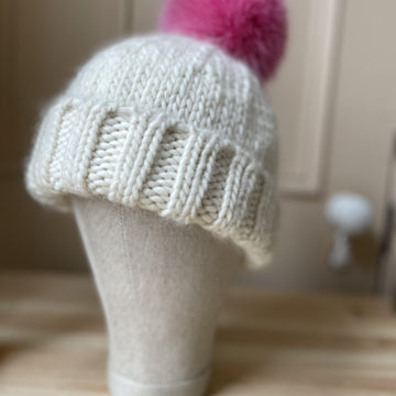 Simple chunky merino pom pom hat
