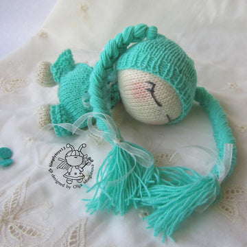Pebble doll for sleep girl.