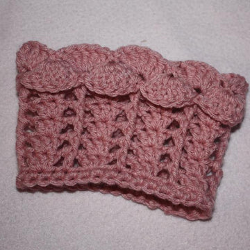Lacy Boot Cuff with Shell Edge Pattern