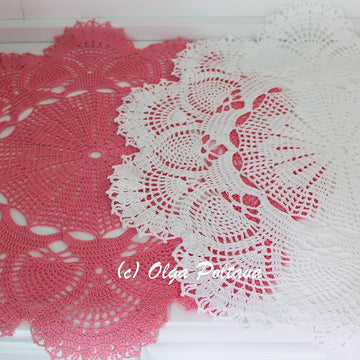 Pineapples and Fans Doily