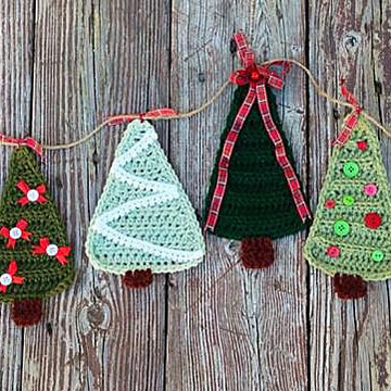 Holiday Tree Garland