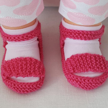 Anthea - 4ply sandals for babies