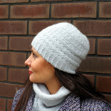 Szron Hat