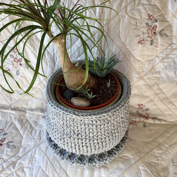 The Hampton Pedestal Basket