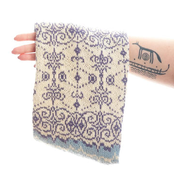 Delftware Cowl