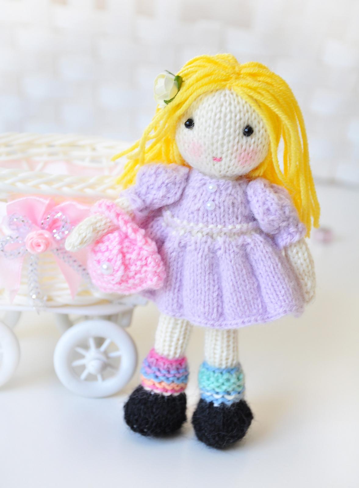 Molly and Dolly dolls