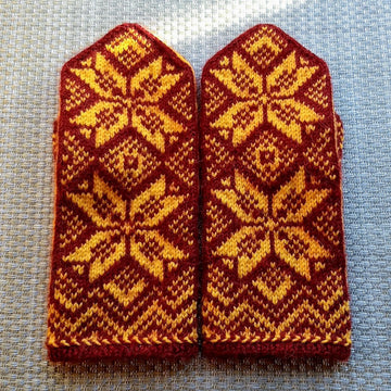 "Two Suns" Mittens