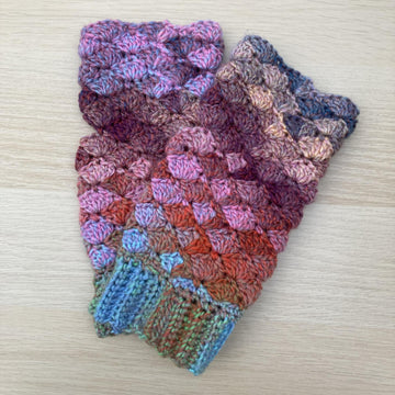 Ladies Fingerless Gloves Crochet Pattern # 459