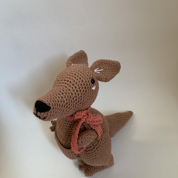 Kangaroo amigurumi
