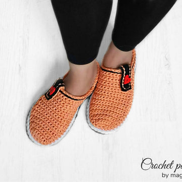 Women basic clogs
