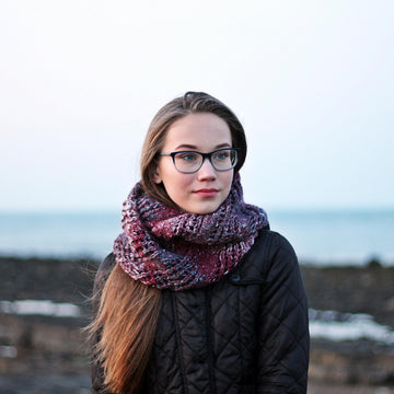 Radish infinity scarf