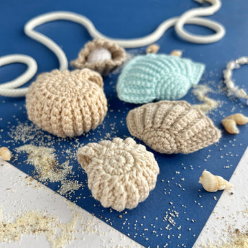 Seashell crochet pattern Amigurumi shell keychain and bag charm