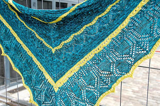Curlew over Salcombe, shawl