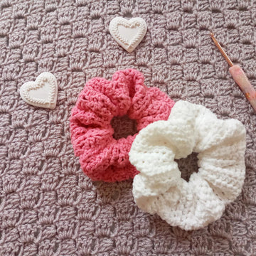Crochet Feminine Scrunchie Pattern