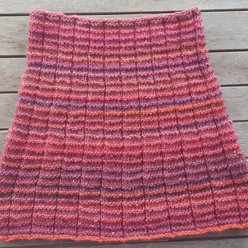Narelle - seamless textured cowl
