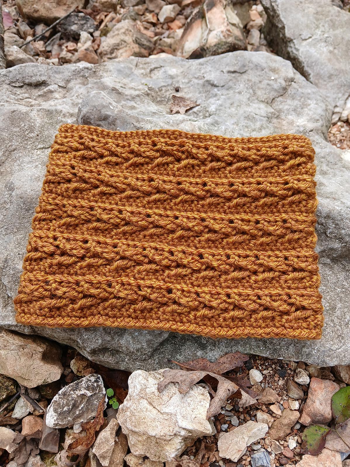River Arrow Cowl