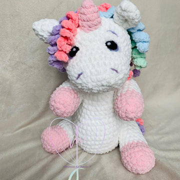 Unicorn plush amigurumi