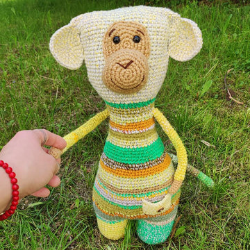 Scrap yarn Monkey
