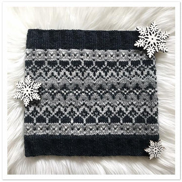 Warm in Woolstok Cowl