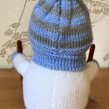 Skiing Snowman